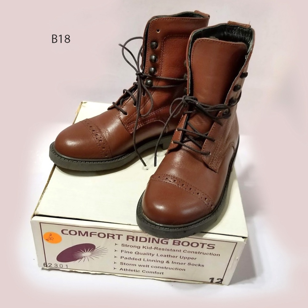 B18- NEW Kids Paddock Boots size 12